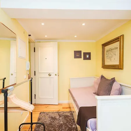 Cost Hotel Lisbon